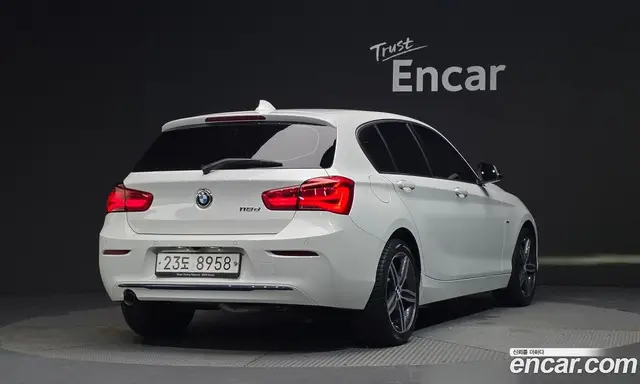 BMW 1 серия 2018 2.0 автомат (гидро), миниатюра 2