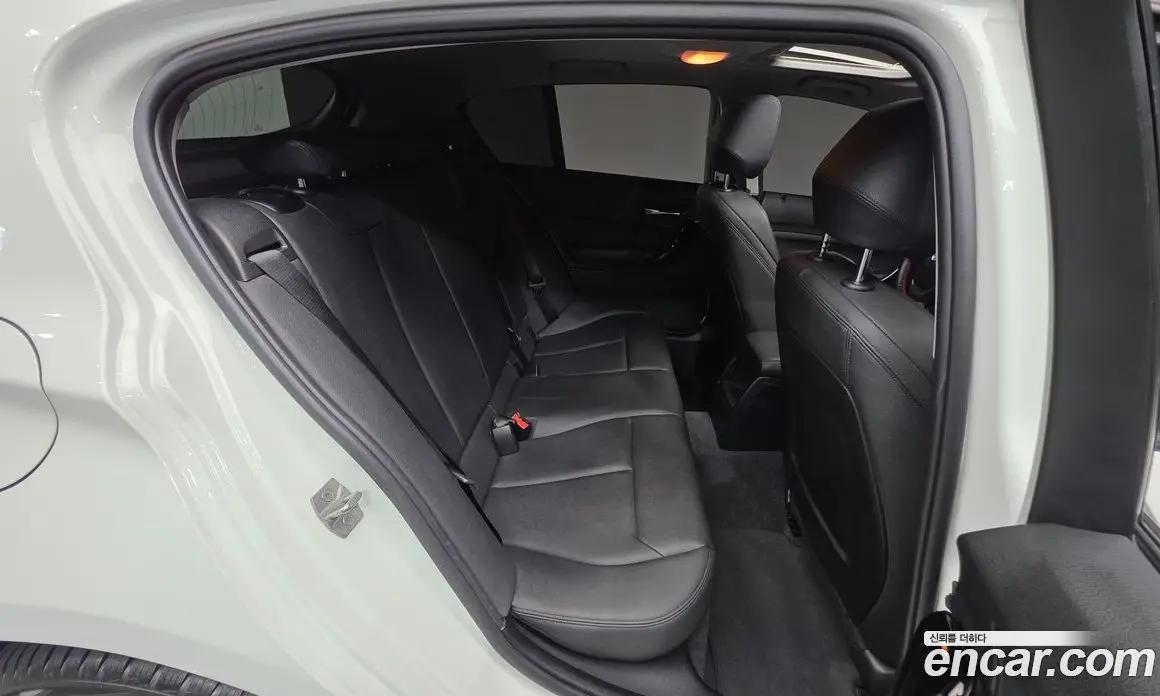 BMW 1 серия 2018 2.0 автомат (гидро), фото 24