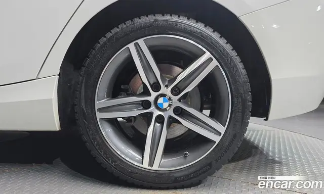 BMW 1 серия 2018 2.0 автомат (гидро), миниатюра 7