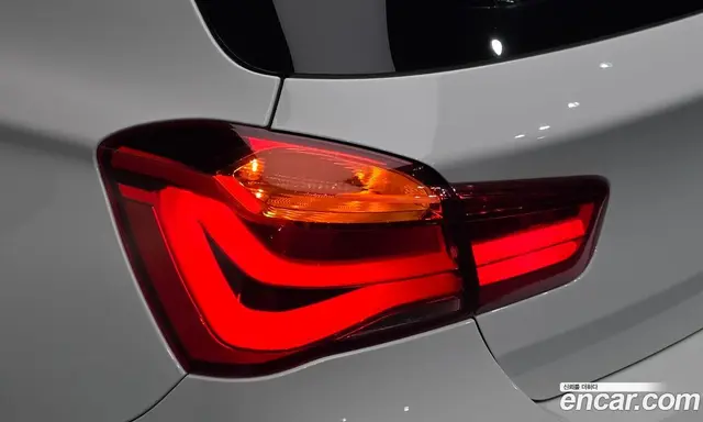 BMW 1 серия 2018 2.0 автомат (гидро), миниатюра 9