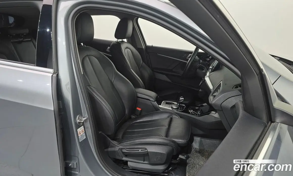 BMW 1 серия 2022 2.0 автомат (гидро), фото 16