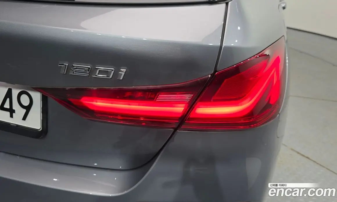 BMW 1 серия 2022 2.0 автомат (гидро), фото 9