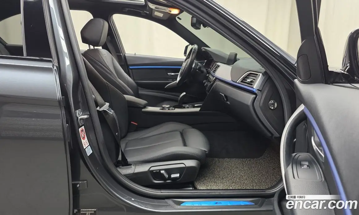 BMW 3 серия 2016 2.0 автомат (гидро), фото 16