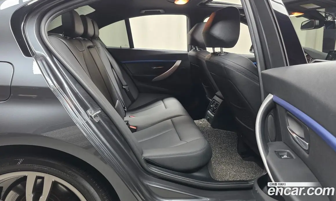 BMW 3 серия 2016 2.0 автомат (гидро), фото 17
