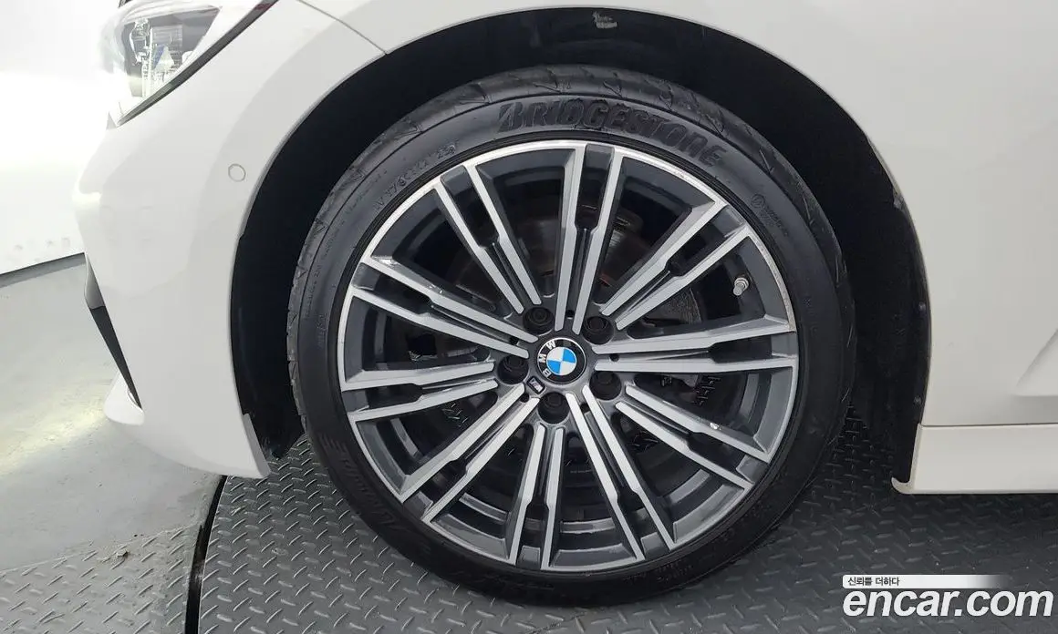 BMW 3 серия 2020 2.0 автомат (гидро), фото 5