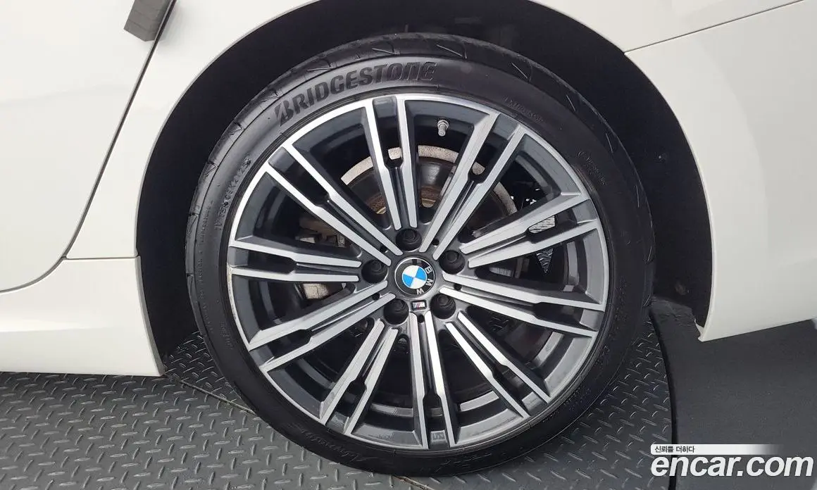 BMW 3 серия 2020 2.0 автомат (гидро), фото 7