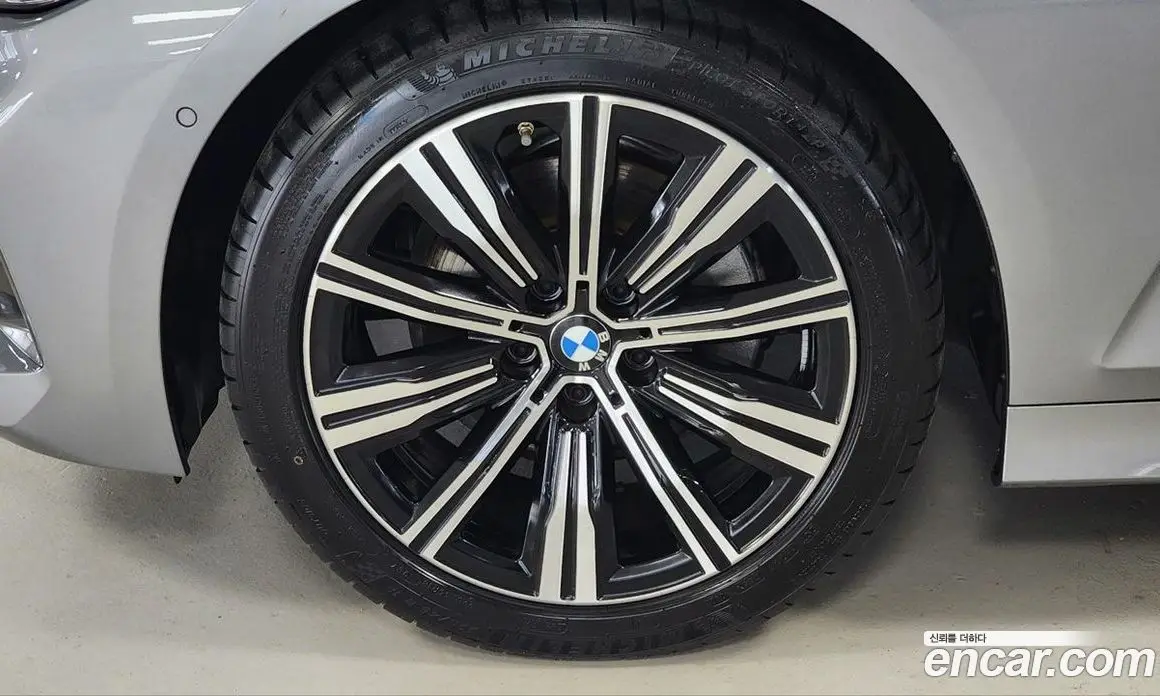 BMW 3 серия 2025 2.0 автомат (гидро), фото 5
