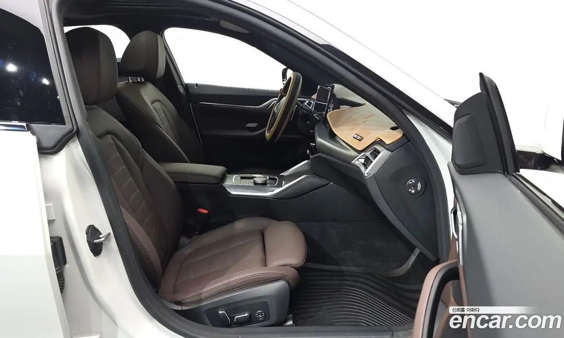 BMW 4 серия 2026 2.0 автомат (гидро), фото 17