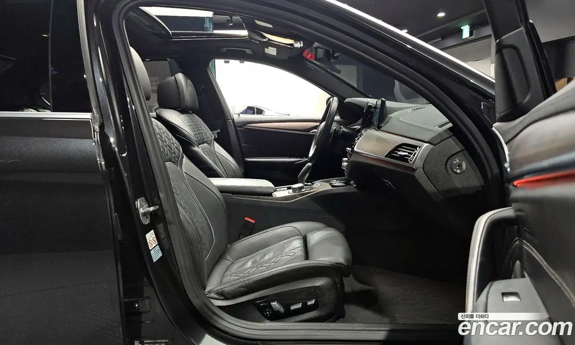 BMW 5 серия 2017 2.0 автомат (гидро), фото 11