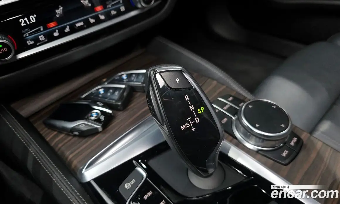 BMW 5 серия 2017 2.0 автомат (гидро), фото 9