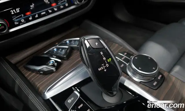 BMW 5 серия 2017 2.0 автомат (гидро), миниатюра 9