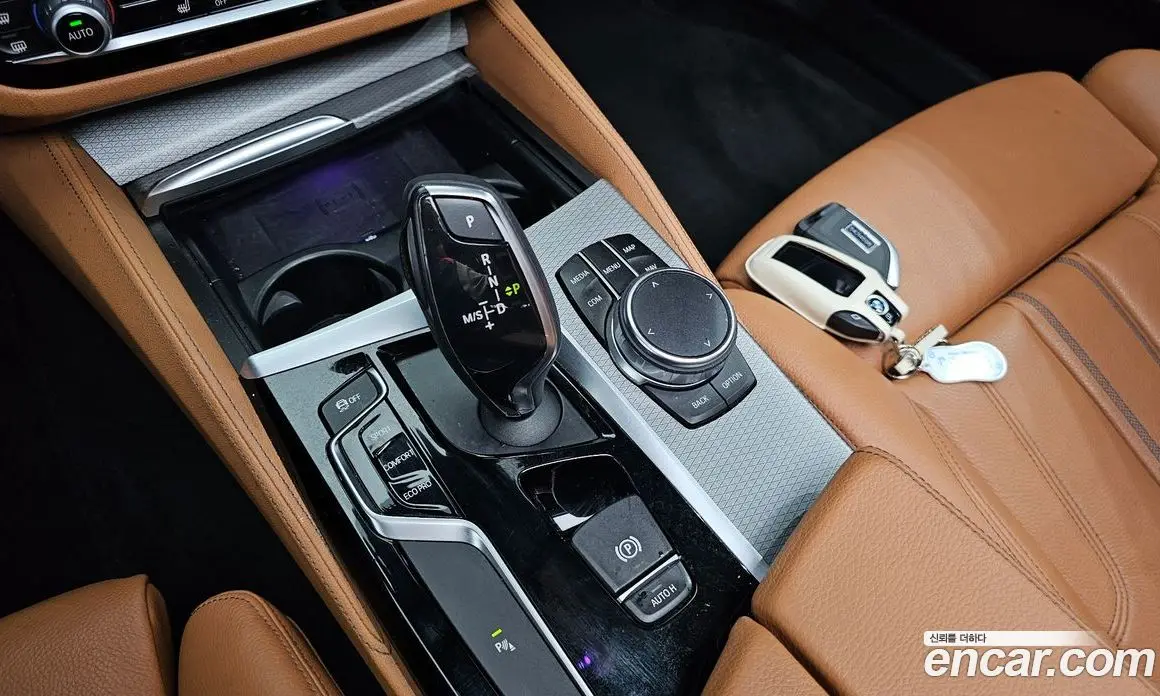 BMW 5 серия 2018 2.0 автомат (гидро), фото 12