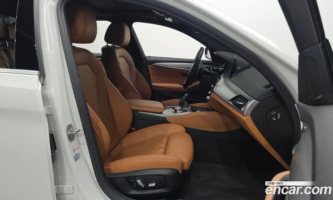 BMW 5 серия 2018 2.0 автомат (гидро), фото 13
