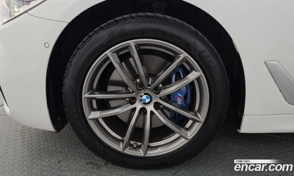 BMW 5 серия 2018 2.0 автомат (гидро), фото 5