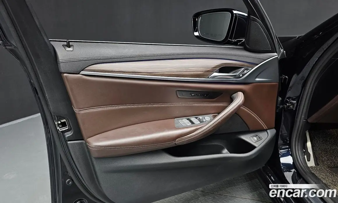 BMW 5 серия 2019 2.0 автомат (гидро), фото 14