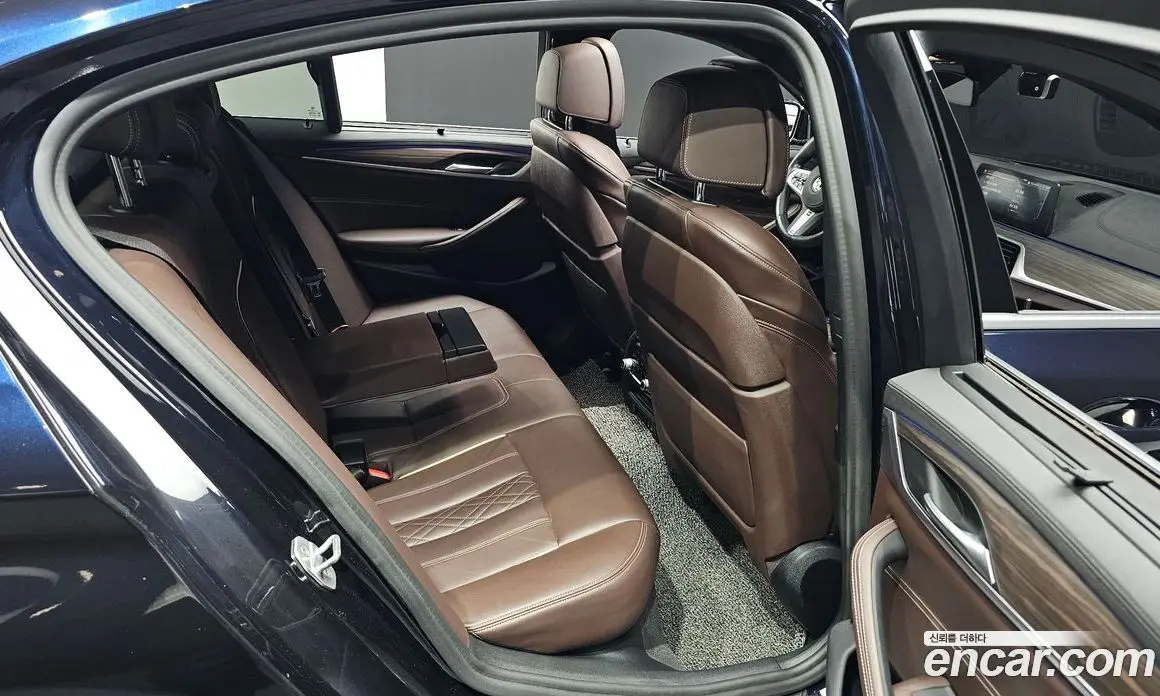 BMW 5 серия 2019 2.0 автомат (гидро), фото 17