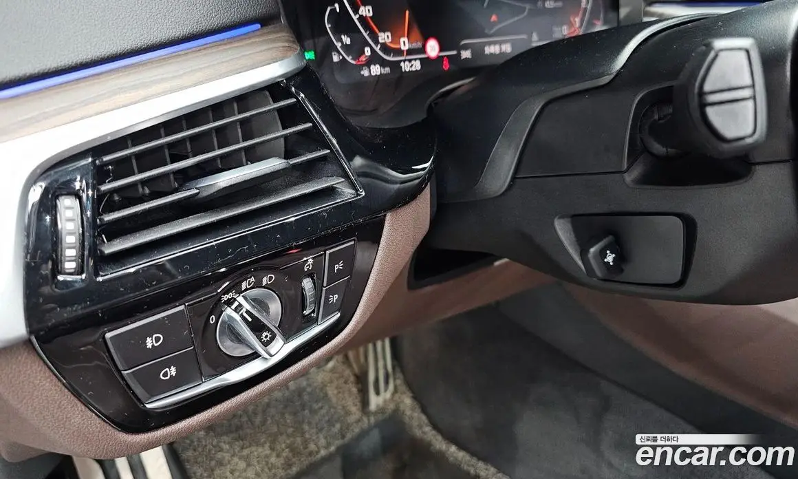 BMW 5 серия 2019 2.0 автомат (гидро), фото 27