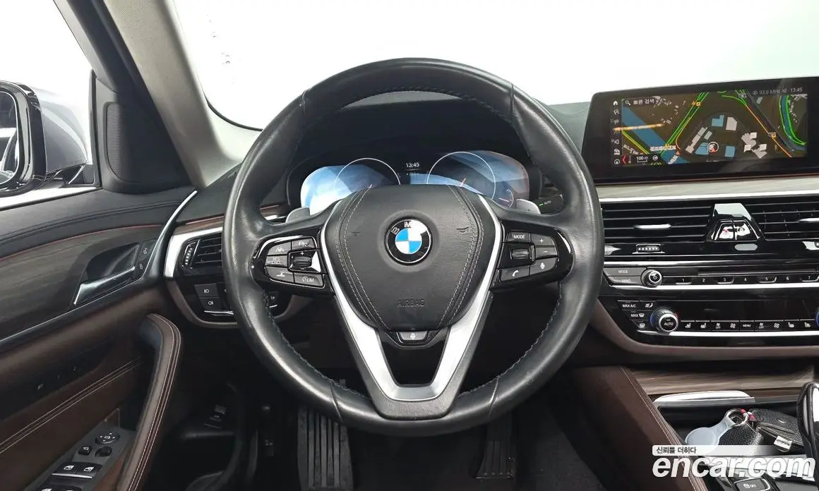 BMW 5 серия 2019 2.0 автомат (гидро), фото 17