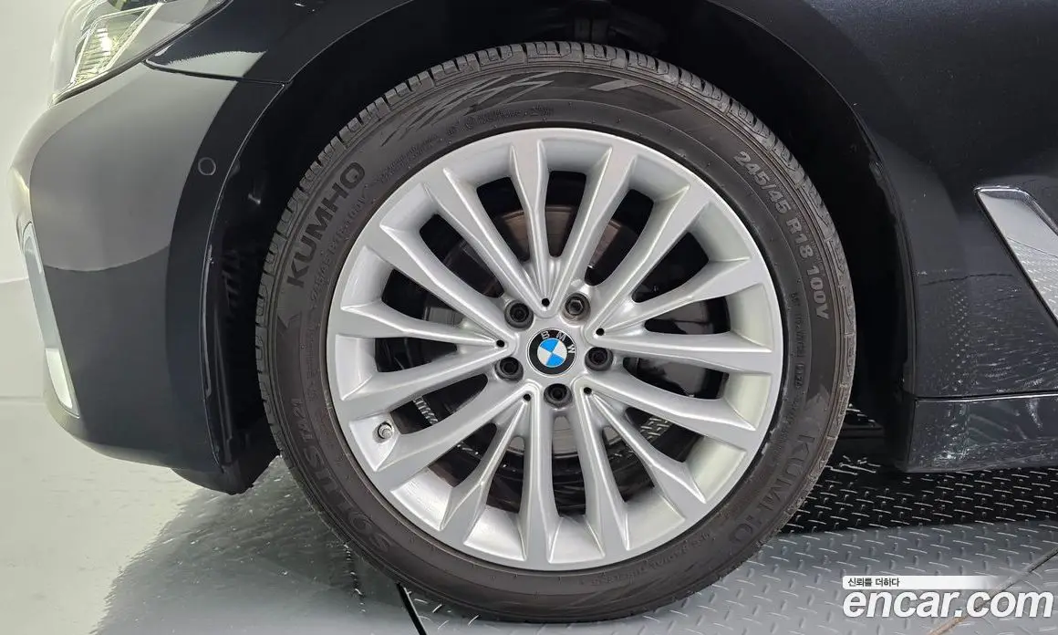 BMW 5 серия 2023 2.0 автомат (гидро), фото 5