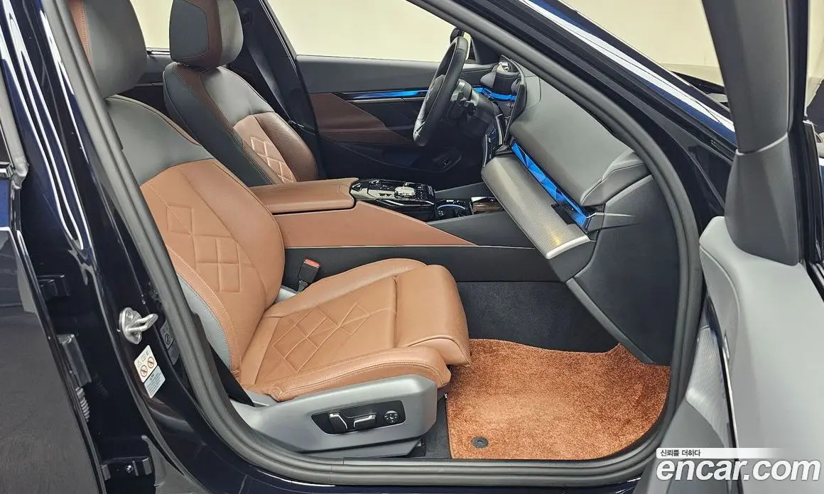 BMW 5 серия 2024 2.0 автомат (гидро), фото 15