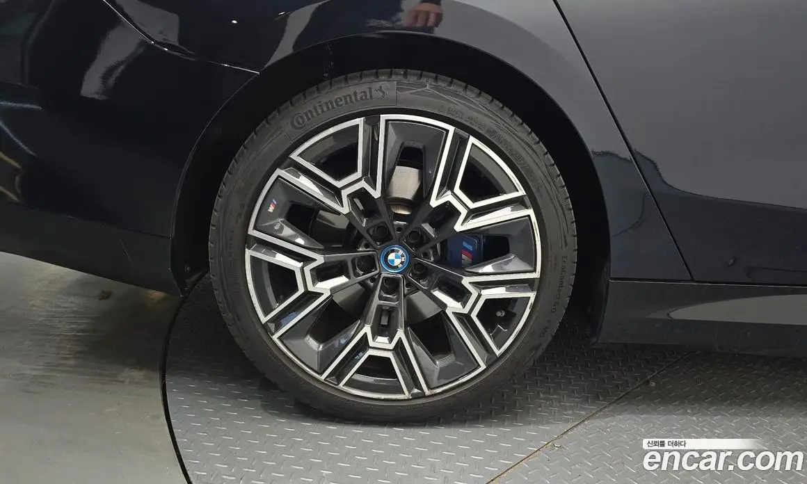 BMW 5 серия 2025 2.0 автомат (гидро), фото 32