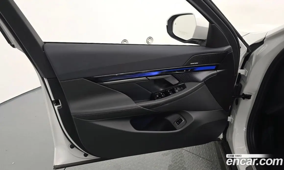 BMW 5 серия 2026 2.0 автомат (гидро), фото 14