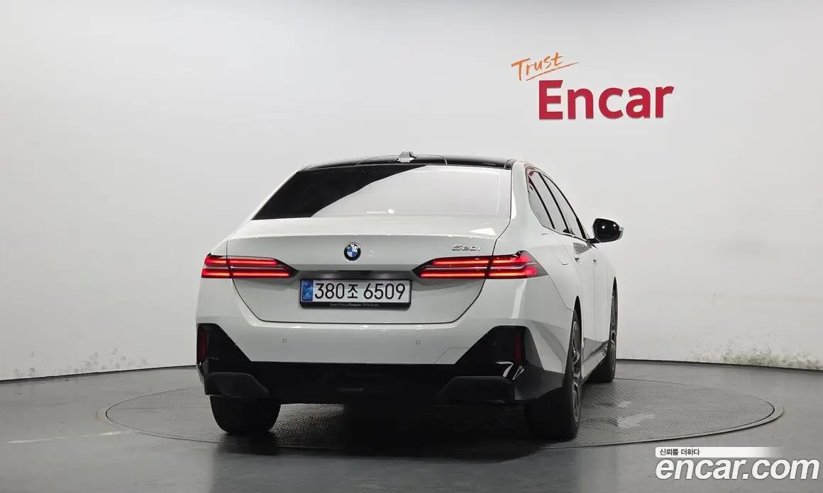 BMW 5 серия 2026 2.0 автомат (гидро), фото 4