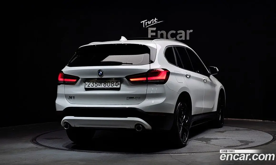 BMW X1 2020 2.0 автомат (гидро), фото 4