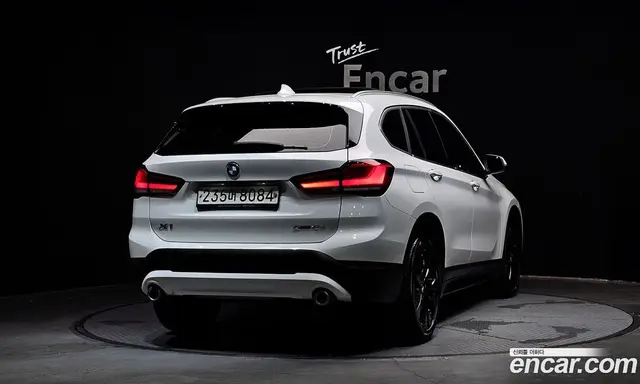 BMW X1 2020 2.0 автомат (гидро), миниатюра 4