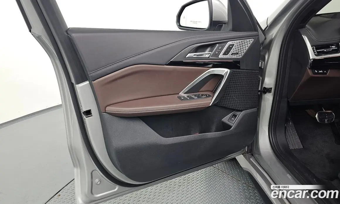 BMW X1 2023 2.0 автомат (гидро), фото 14