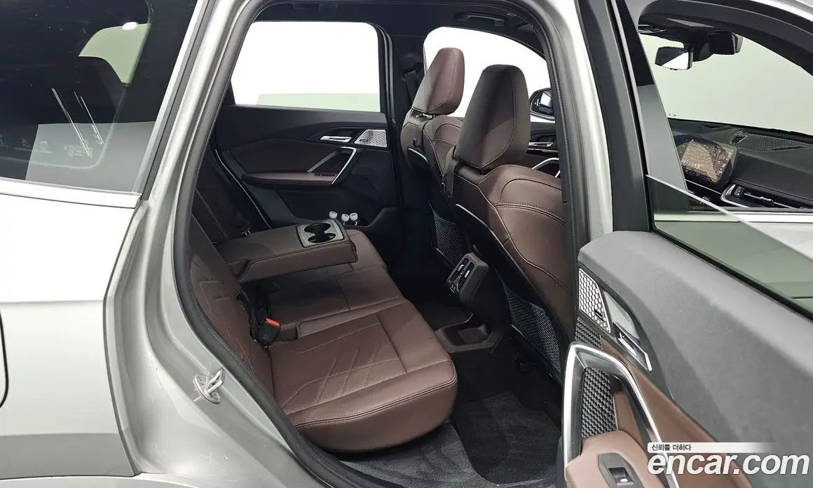 BMW X1 2023 2.0 автомат (гидро), фото 17
