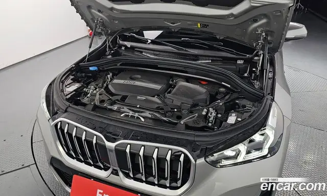BMW X1 2023 2.0 автомат (гидро), миниатюра 6