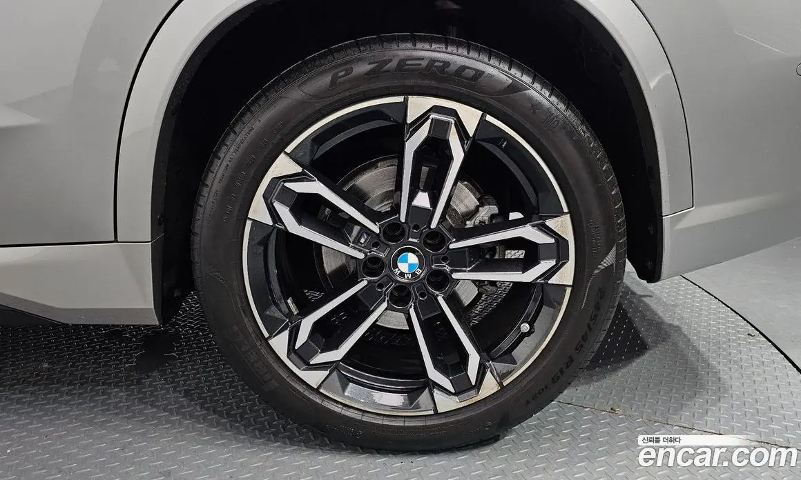 BMW X1 2023 2.0 автомат (гидро), фото 7