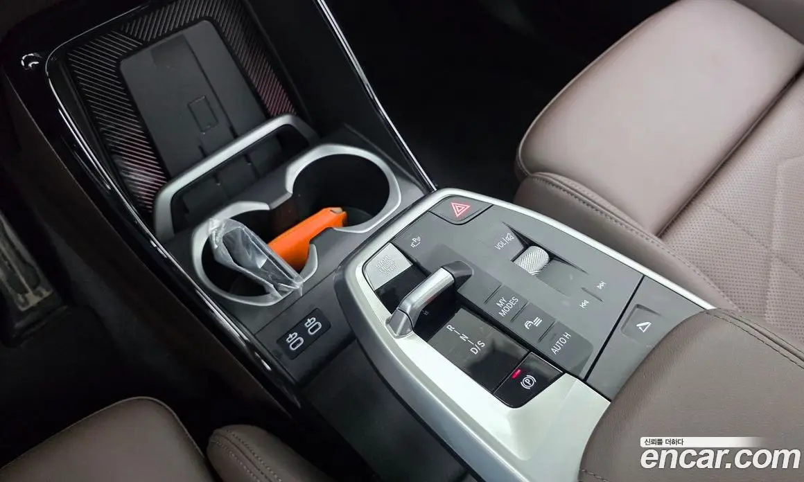 BMW X1 2025 2.0 автомат (гидро), фото 12