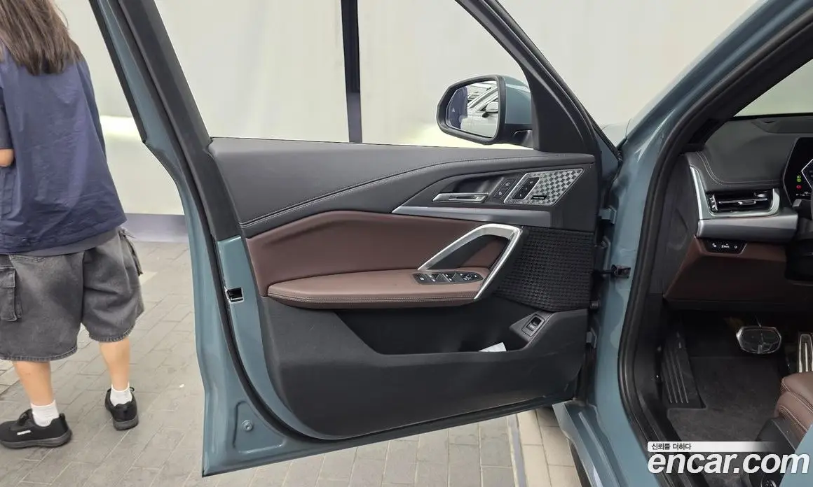 BMW X1 2025 2.0 автомат (гидро), фото 14