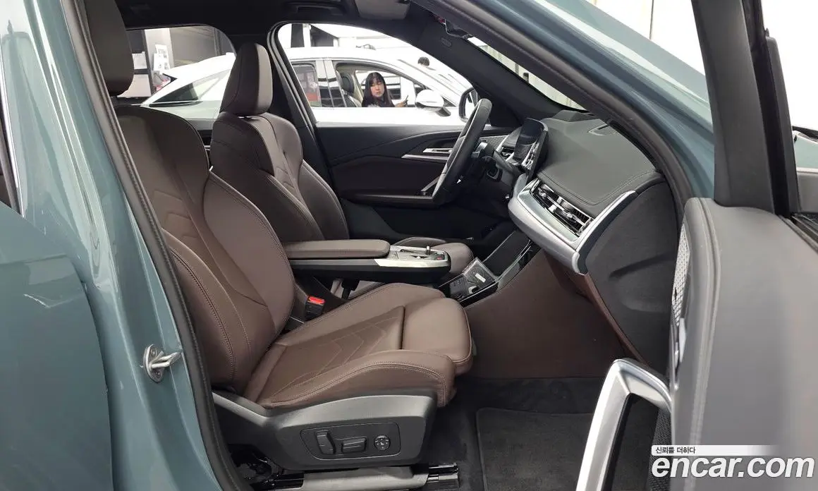 BMW X1 2025 2.0 автомат (гидро), фото 17