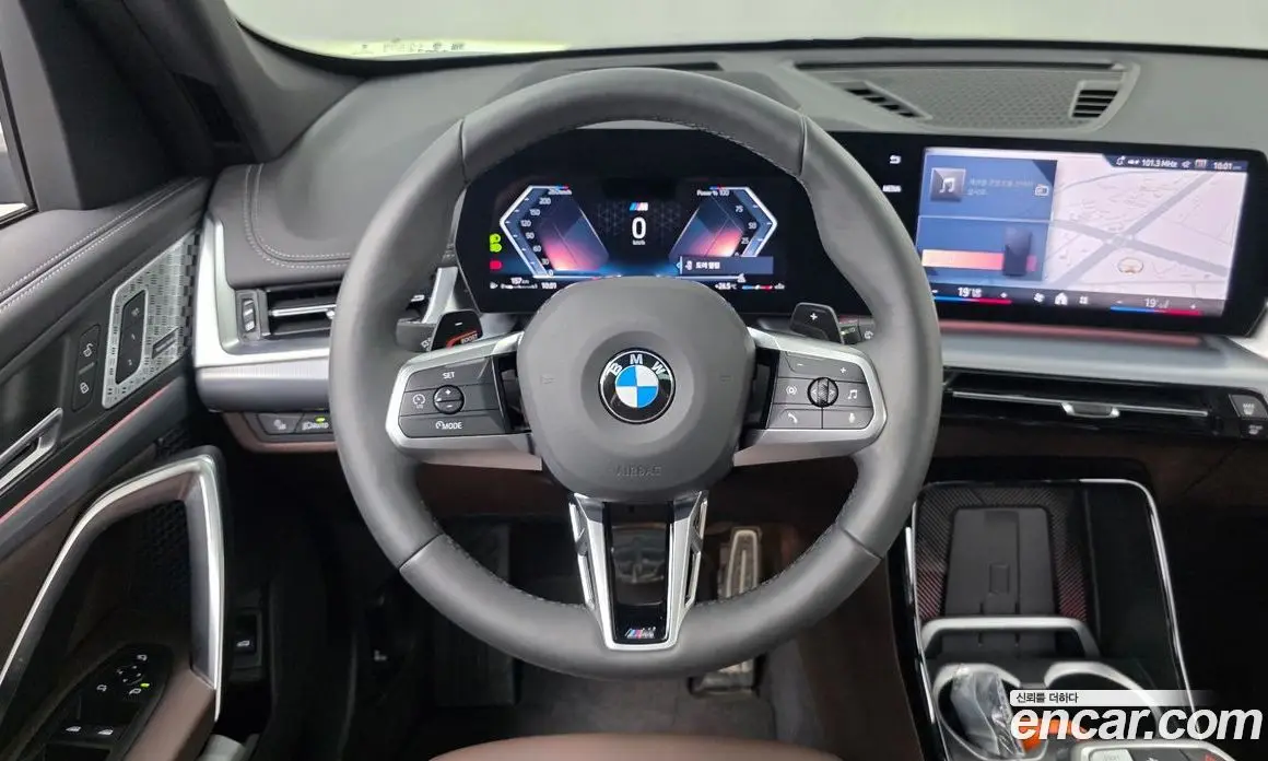 BMW X1 2025 2.0 автомат (гидро), фото 19