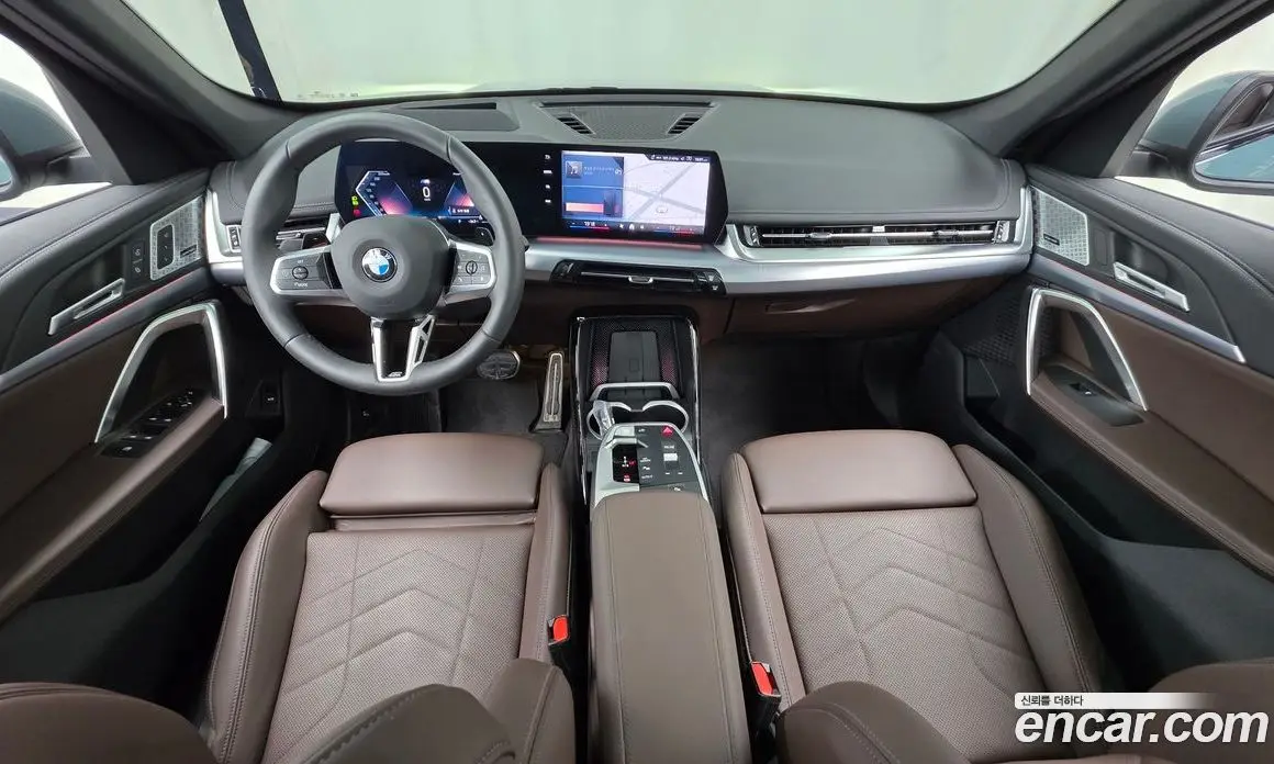 BMW X1 2025 2.0 автомат (гидро), фото 10
