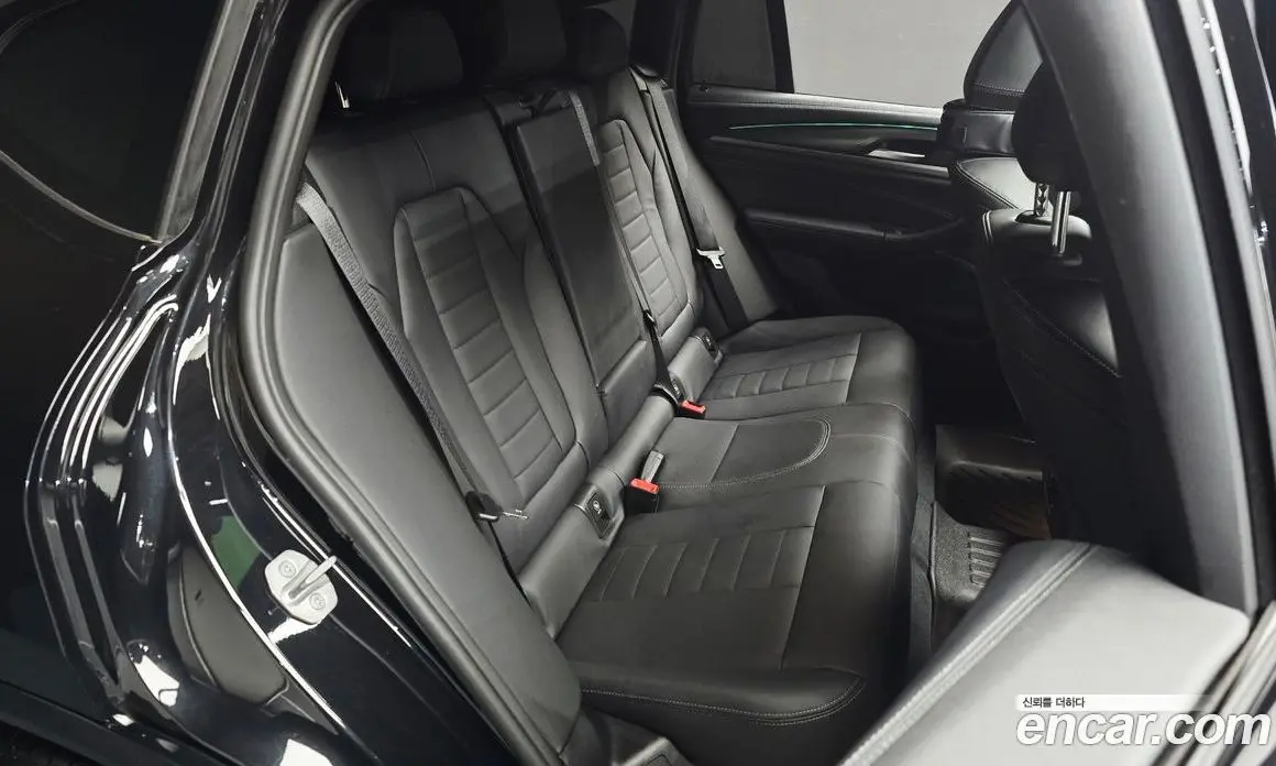 BMW X4 2024 2.0 автомат (гидро), фото 17