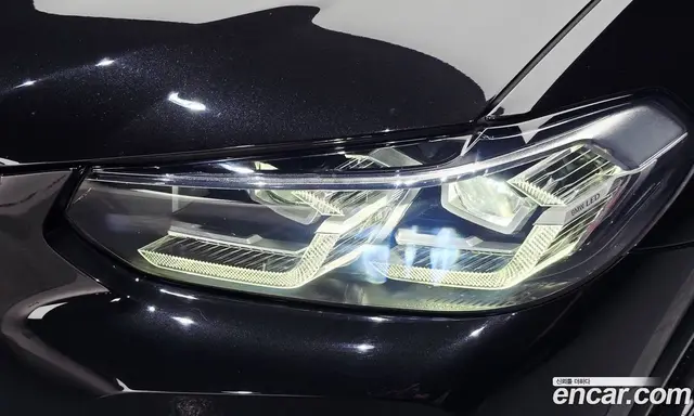 BMW X4 2024 2.0 автомат (гидро), миниатюра 8