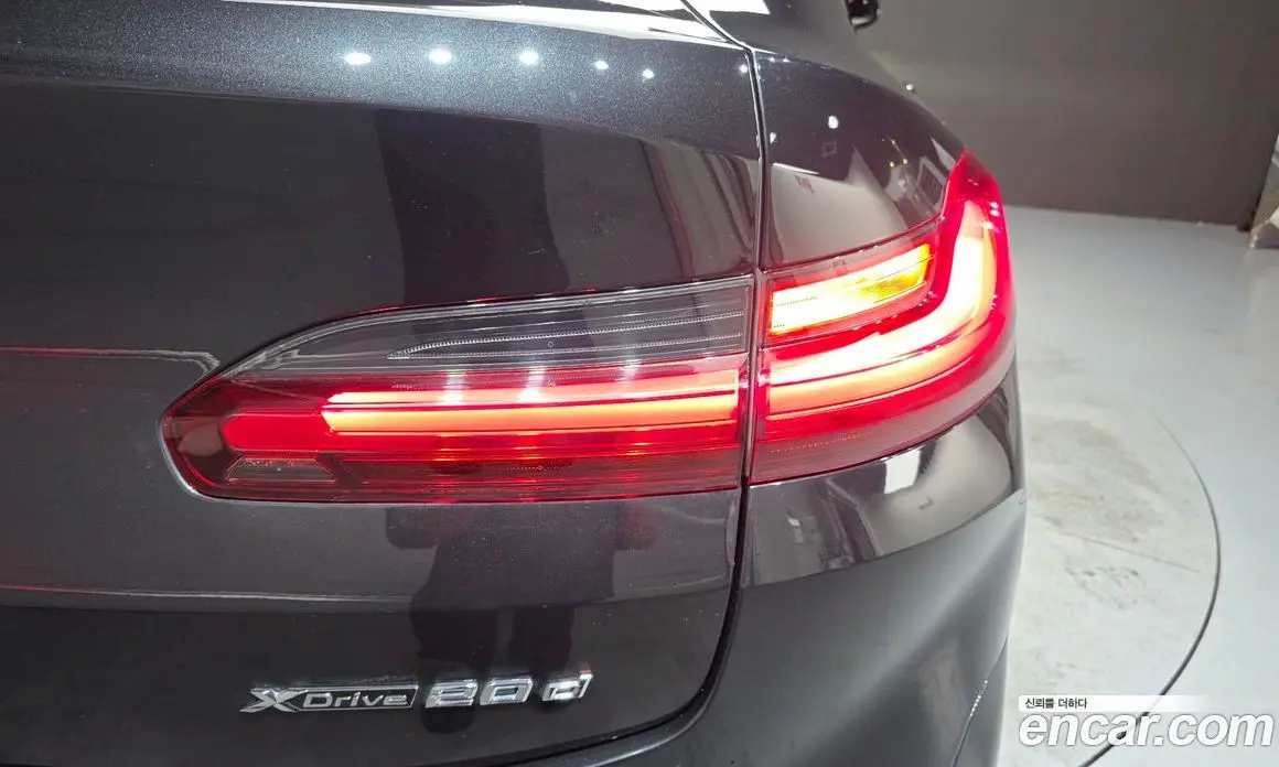 BMW X4 2024 2.0 автомат (гидро), фото 9