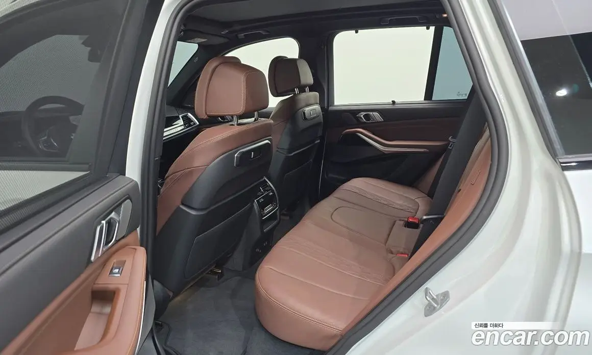BMW X5 2025 3.0 автомат (гидро), фото 17