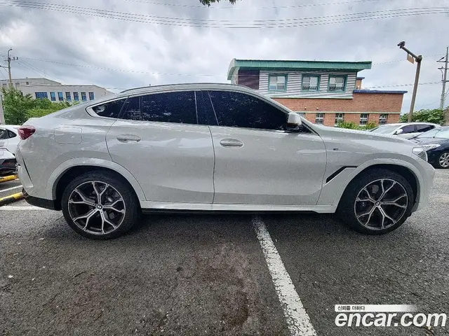 BMW X6 2021 3.0 автомат (гидро), миниатюра 11