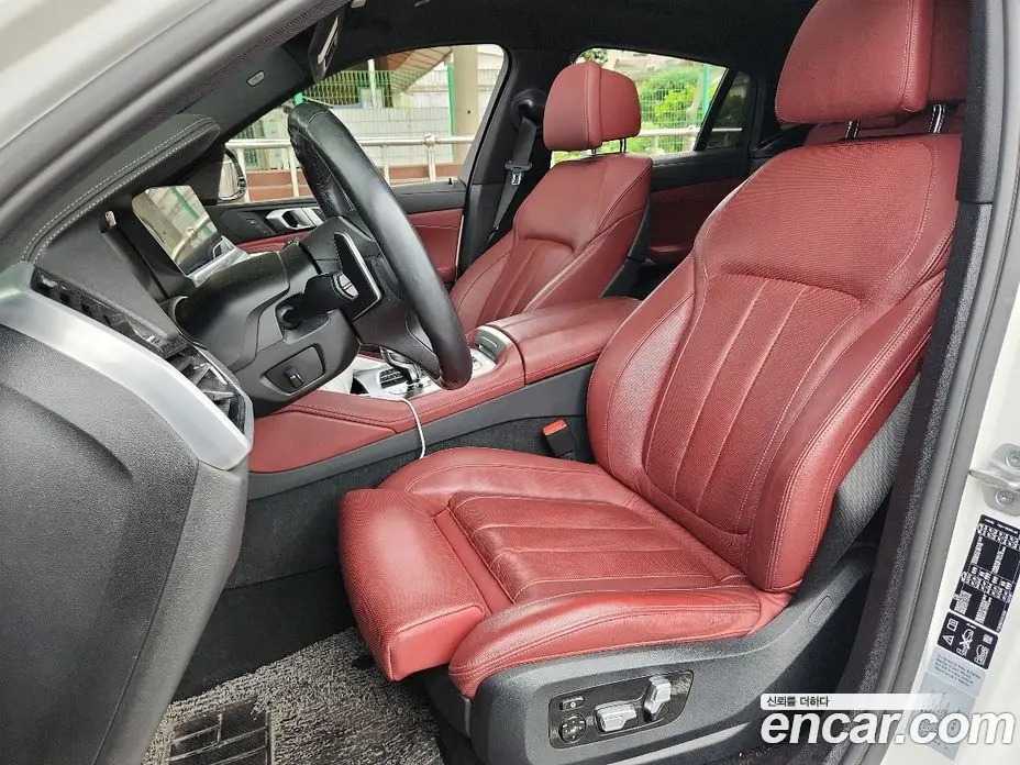 BMW X6 2021 3.0 автомат (гидро), фото 17
