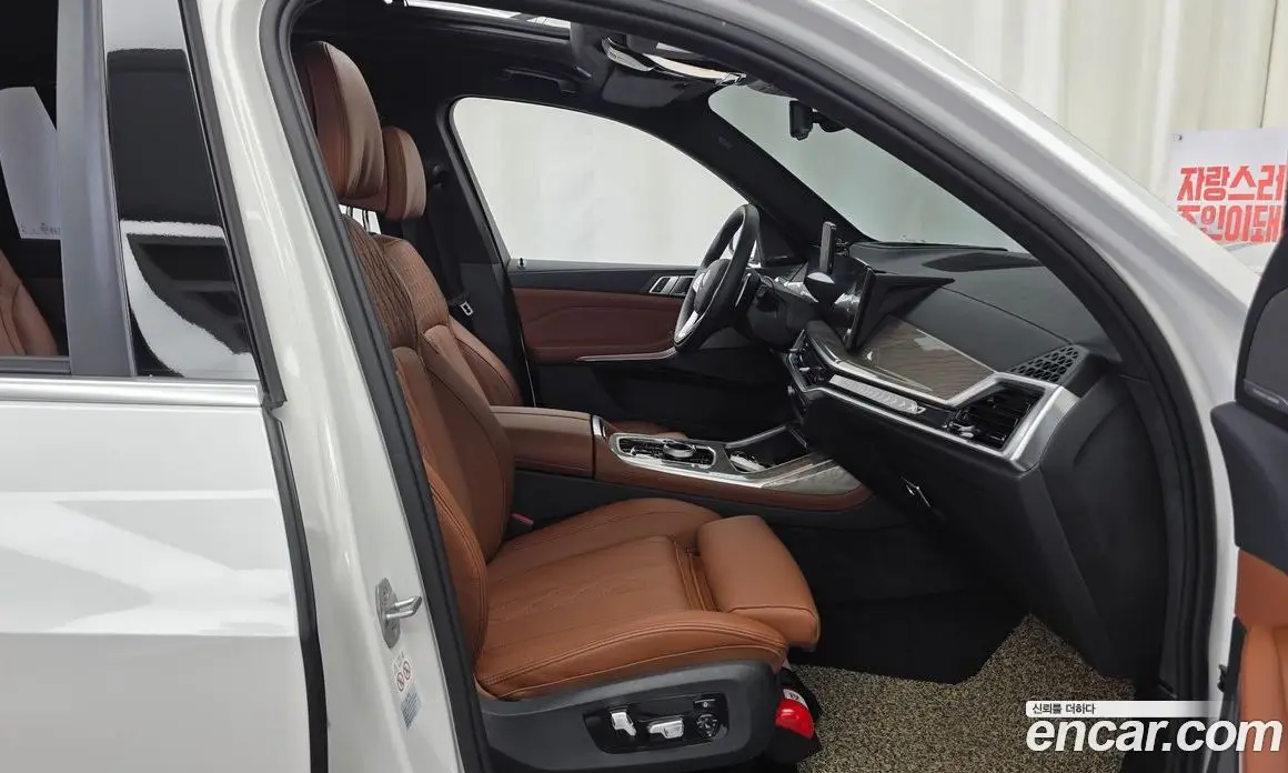 BMW X7 2024 3.0 автомат (гидро), фото 11
