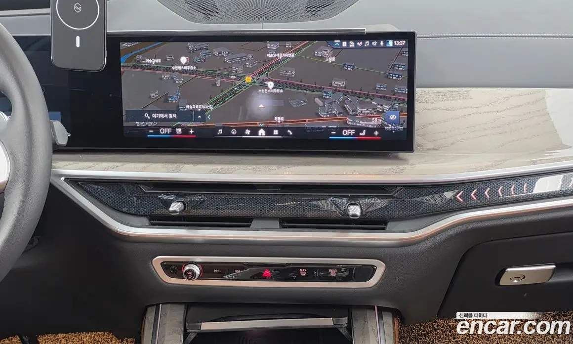 BMW X7 2024 3.0 автомат (гидро), фото 14