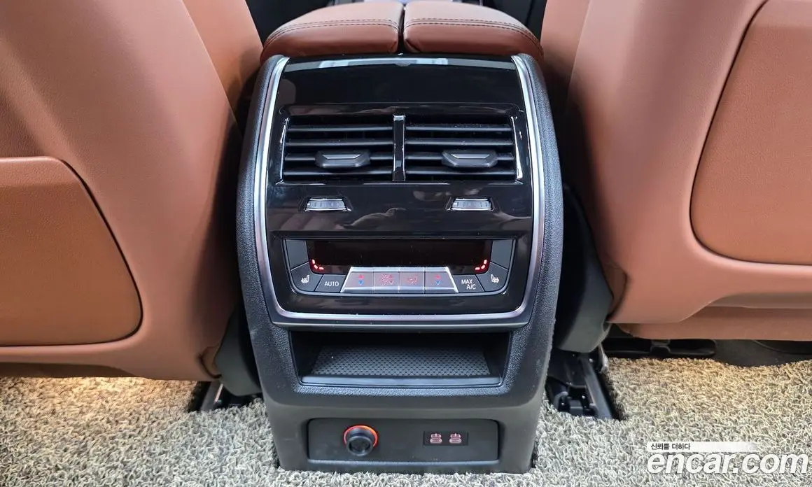 BMW X7 2024 3.0 автомат (гидро), фото 18