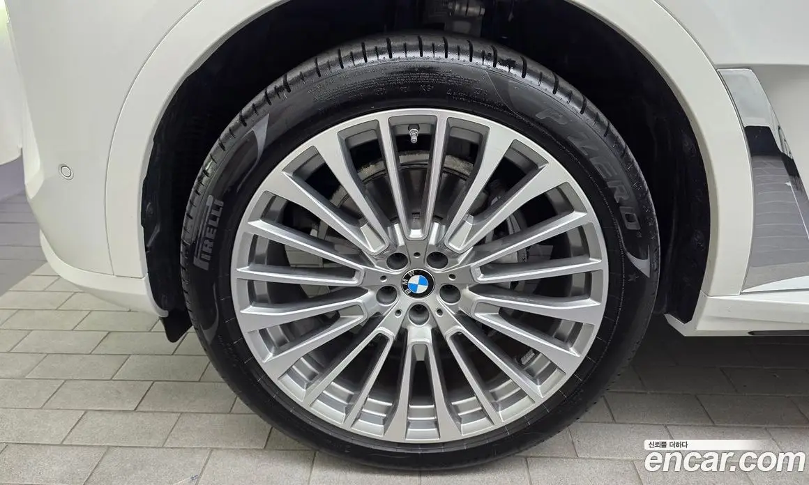 BMW X7 2024 3.0 автомат (гидро), фото 5
