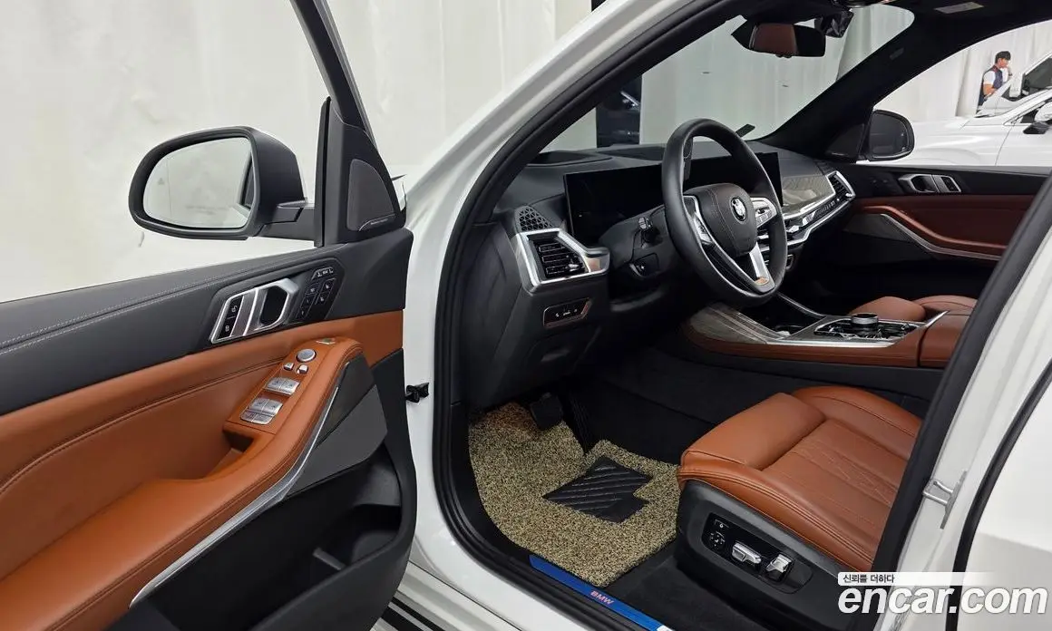 BMW X7 2024 3.0 автомат (гидро), фото 10