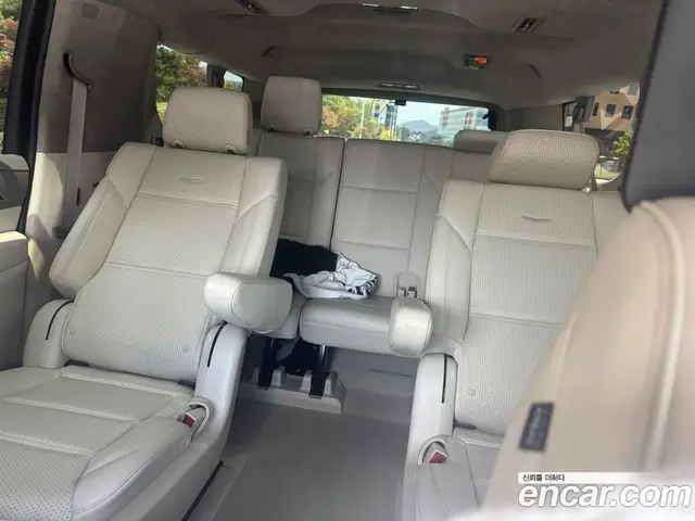 Cadillac Escalade 2023 6.2 автомат (гидро), миниатюра 12